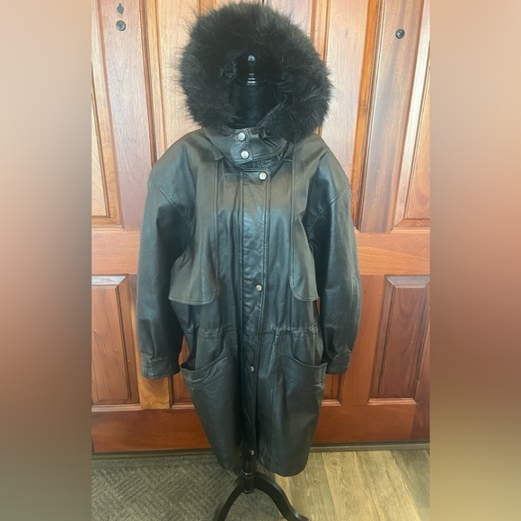 Wilsons Leather Jackets & Blazers - Vintage Wilsons Leather Long XL Black Faux Fur Trim Hooded Womens Coat 90’s